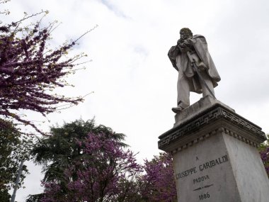 Padova Giuseppe Garibaldi Heykeli Anıtı