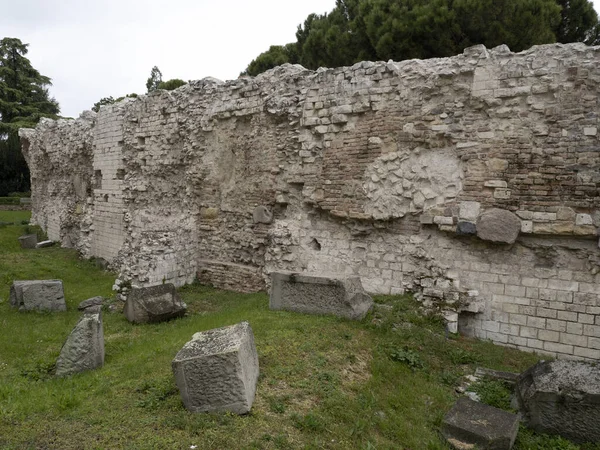 Padova Arena Gardens Medieval Walls View — Stock Photo, Image