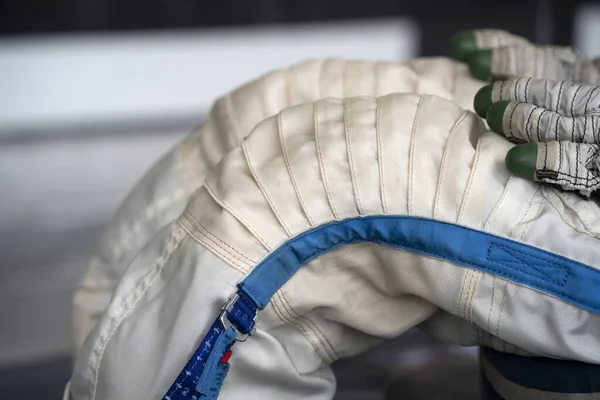 Astronauten Anzug Handschuhe Nahaufnahme Detail — Stockfoto