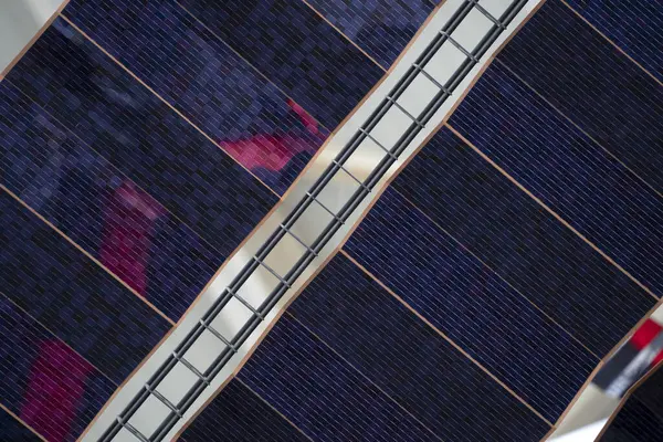衛星太陽電池パネルの詳細を閉じる — ストック写真