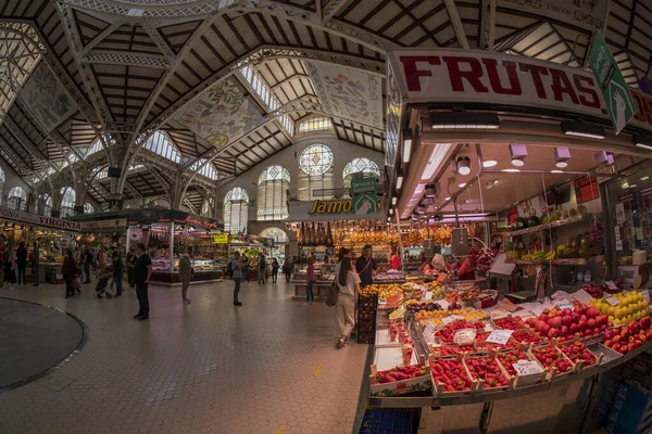 Valencia Espanha Maio 2022 Mercado Histórico Cheio Clientes Mecado Central — Fotografia de Stock