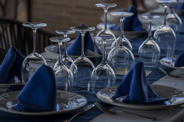 Blue White Laden Table Restaurant —  Fotos de Stock