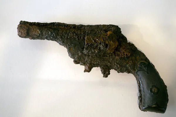Old Rusted Pistol Being Underwater Long Time Black — Fotografia de Stock