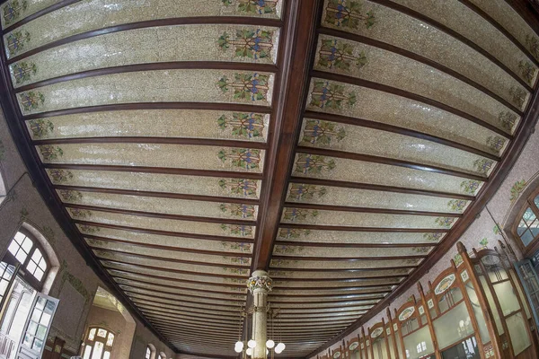 Valencia İspanya eski istasyon tarihi bina