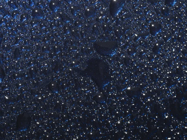 Esőcseppek Kék Fémre Közeli Makró Részletek — Stock Fotó
