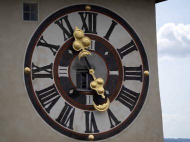 Graz Avusturya tarihi saat kulesi görünümü