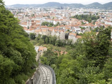 Graz Avusturya saat kulesine funicolar demiryolu taşımacılığı