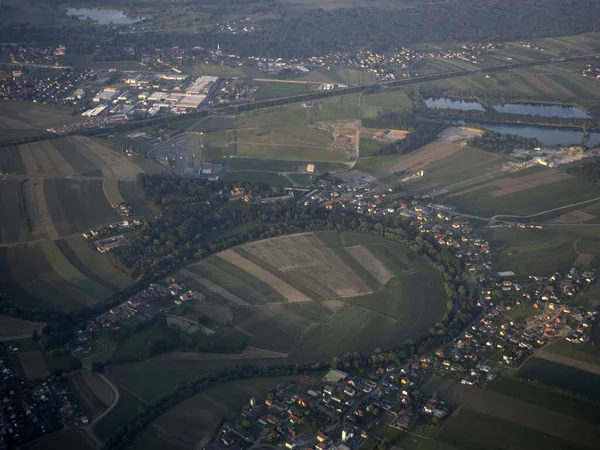 Graz Gebied Austrië Bij Zonsondergang Vanuit Het Vliegtuig Bij Zonsondergang — Stockfoto
