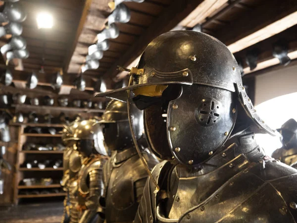 Wiele Średniowiecznych Metalowych Zbroi Szczegółowo — Zdjęcie stockowe