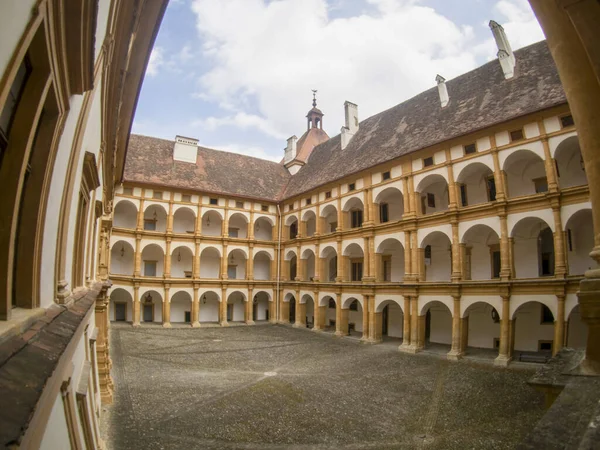 Graz Histórico Edificio Del Castillo Eggenberg Vista Parque —  Fotos de Stock