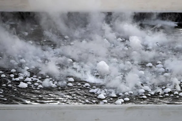 Solid Co2 Water Making Bubbles Detail Frozen Ice Smoke — Stock Photo, Image