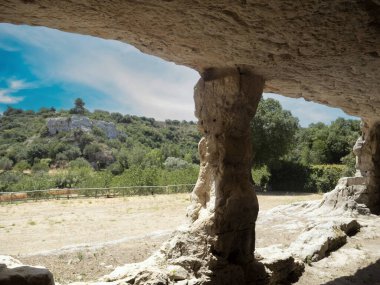 ancient cava d'ispica gymnasium sicily