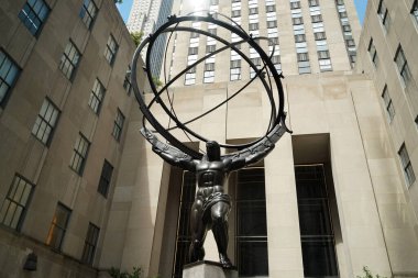 New York şehri Manhattan 'daki Rockfeller Center heykeli