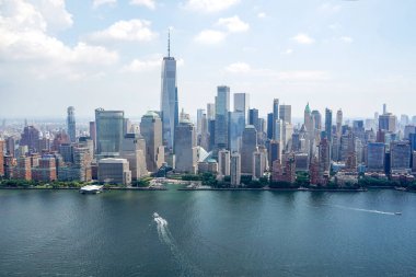 New York şehri Manhattan helikopter turu havadan şehir manzarası panorama Hudson Nehri