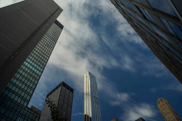 Rascacielos Ciudad Nueva York Desde Vista Calle Día Soleado — Foto de Stock