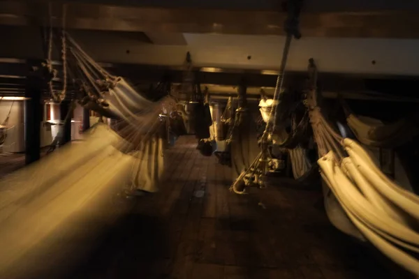 古い木の船のハンモック — ストック写真