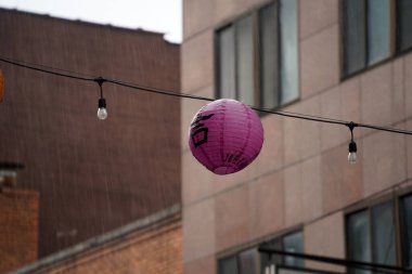 Çin Mahallesi New York Şehri Manhattan 'da sağanak yağmur