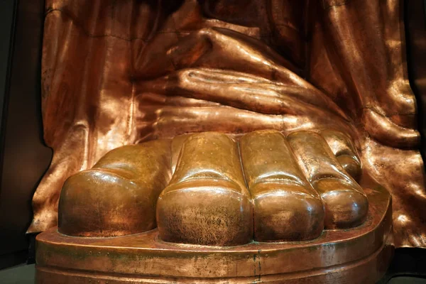 自由の女神像ニューヨーク銅足のレプリカ — ストック写真