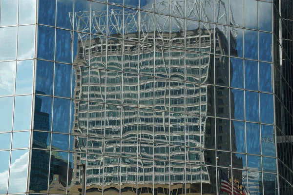 Baltimore Maryland Skyskrapor Detalj Reflektionsfönster — Stockfoto