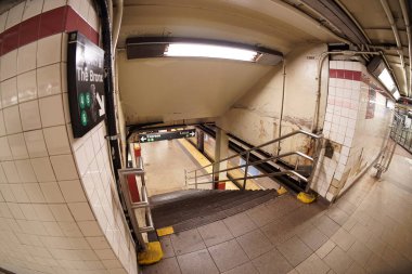 New York şehri metro istasyonu manzaralı.