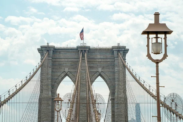 Бруклинский Мост Снизу Доверху Тросами Открывается Вид Новый Город — стоковое фото