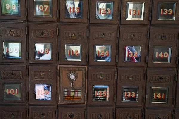 Nás Post Držet Vintage Box Skříňky Schránky Poštovní Schránky — Stock fotografie