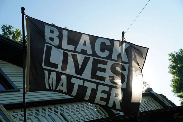 Negro Vidas Materia Ondeando Martha Viñedo Casa —  Fotos de Stock