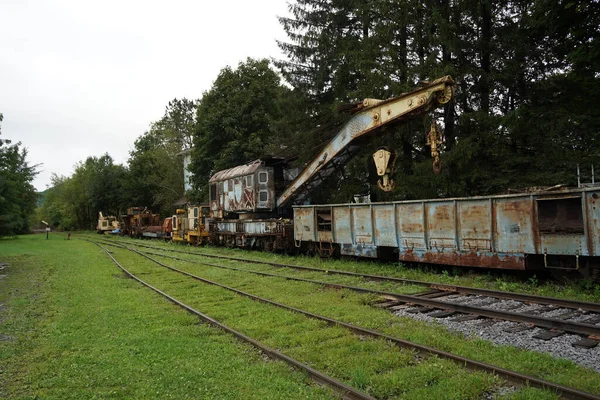 Vieja Grúa Oxidada Abandonada Ferrocarril —  Fotos de Stock