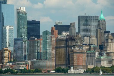 New York şehri Manhattan manzaralı Hudson Nehri Özgürlük Adası manzaralı