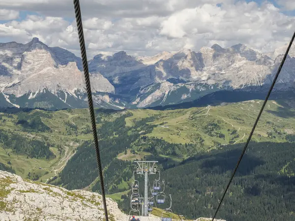 Wyciąg Krzesełkowy Górach Dolomitów — Zdjęcie stockowe