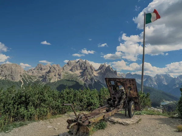 Monte Piana Dolomiti Montagne Prima Guerra Mondiale Sentieri Buche — Foto Stock