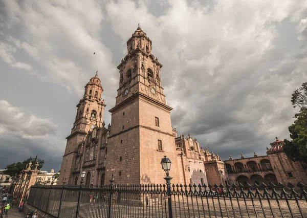 Morelia Cathedral Michoacan Mexico Sunset Rain Clouds Approaching Church Made — Stock Photo, Image
