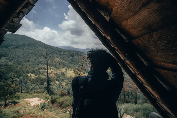 Mountainous landscapes in the center of Mexico, seen from the cabins, with photographers admiring the landscape