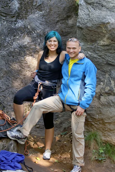 Couple climbing — Stock Photo, Image