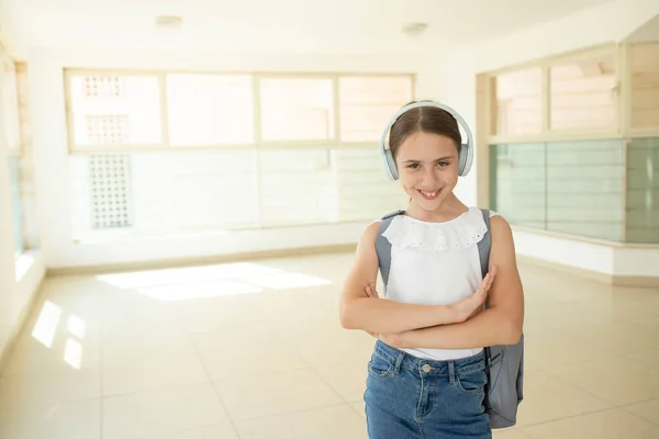 Year Old Schoolgirl Stands School Hall Large Windows Cute Caucasian — ストック写真