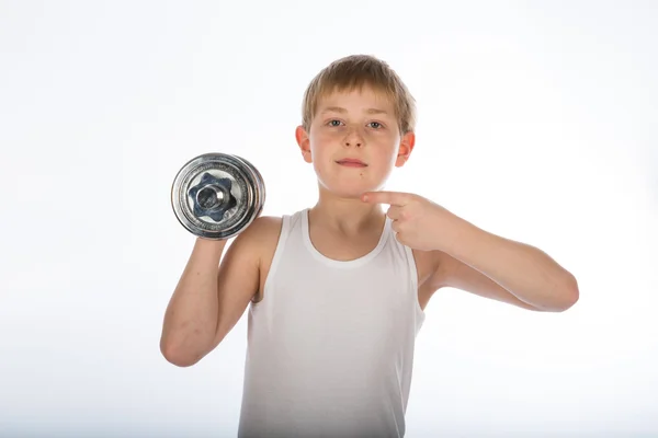 genç çocuk ile bir dumbbell egzersiz