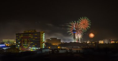 Yeni yıl arifesinde havai Tower'da alor setar Malezya