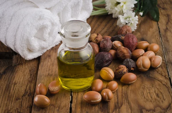 Argan oil and cosmetic product — Stock Photo, Image