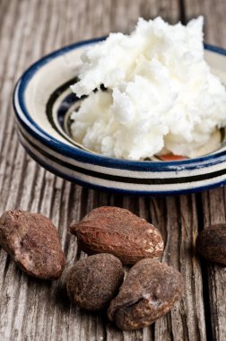 Shea yağı ve fındık