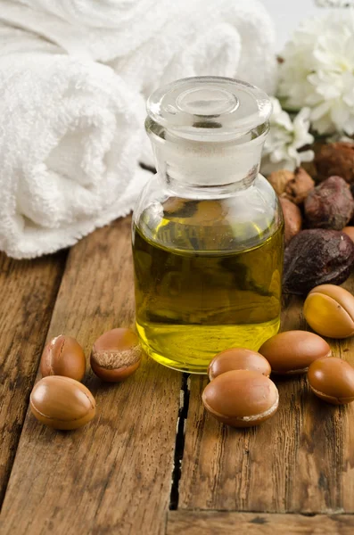Argan oil and fruit — Stock Photo, Image