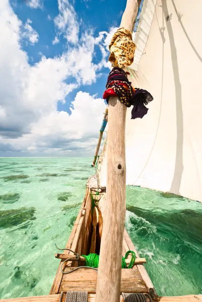 Traditional boat sailing — Stock Photo, Image