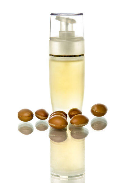 Bottle with dispenser of argan oil