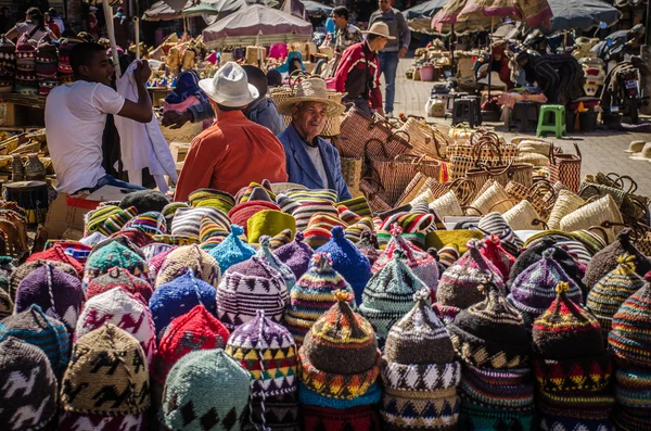 Barevné stojan v suq marrakech — Stock fotografie