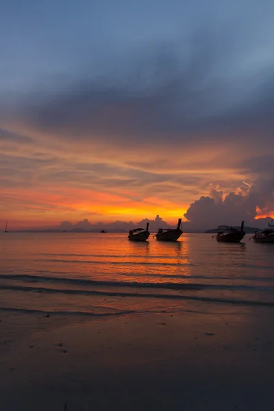 Sunset on the beach — Stock Photo, Image