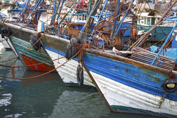 Blå fiskebåtar — Stockfoto