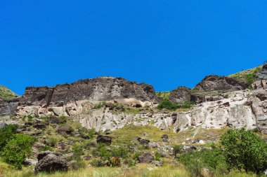 Gürcistan 'ın ortaçağ mimari hava manzaralı anıtı Vardzia mağara manastırı kompleksi. Gürcistan 'ın Avrupa' daki antik mağara şehri
