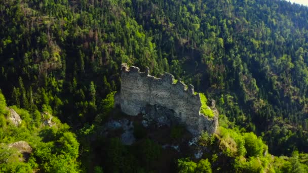 Gürcistan Borjomi Tatil Beldesindeki Eski Bir Kalenin Kalıntıları Georgia Eski — Stok video