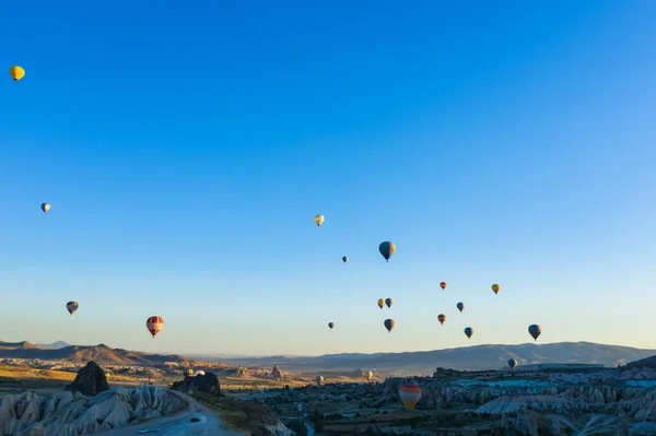 Balony Tle Błękitnego Nieba Bez Chmur Balony Niebie Kapadocji Turcji — Zdjęcie stockowe