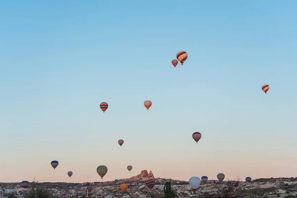 Balões Fundo Céu Azul Sem Nuvens Balões Céu Capadócia Turquia — Fotografia de Stock