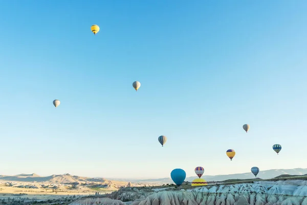 Balony Tle Błękitnego Nieba Bez Chmur Balony Niebie Kapadocji Turcji — Zdjęcie stockowe